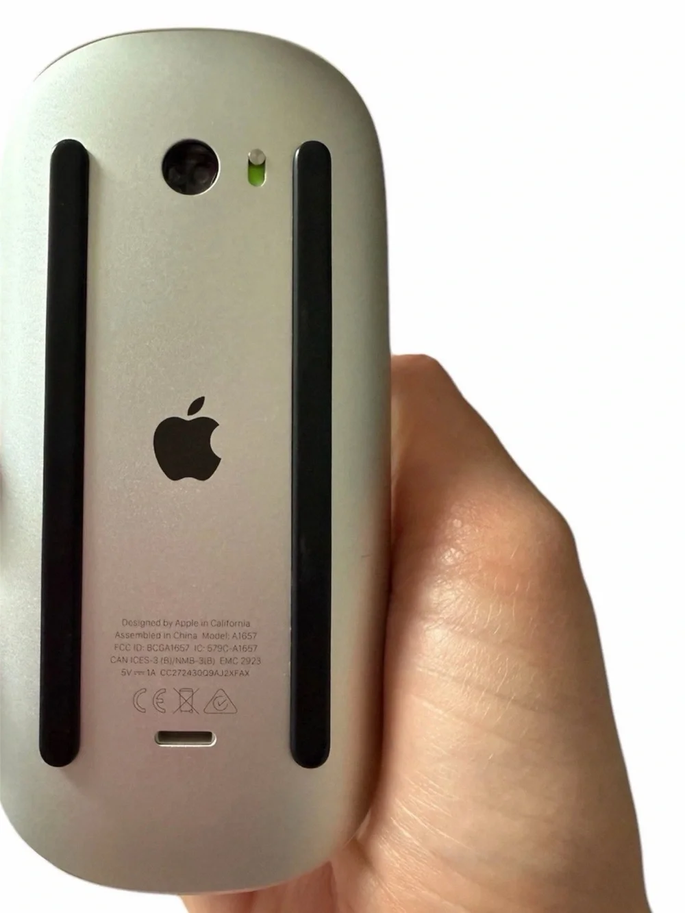 Apple Magic Mouse lighting port - White model: A1657